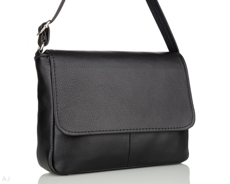 Torebka damska skórzana z klapką T-IW czarna