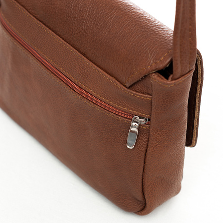 Torebka damska skórzana z klapką T-IW jasny brąz