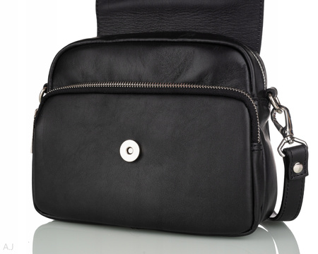 Torebka damska skórzana z klapką Canaletto T-655 czarny z wężem