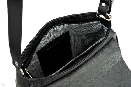 Torebka damska skórzana z klapką Canaletto T-752 czarna